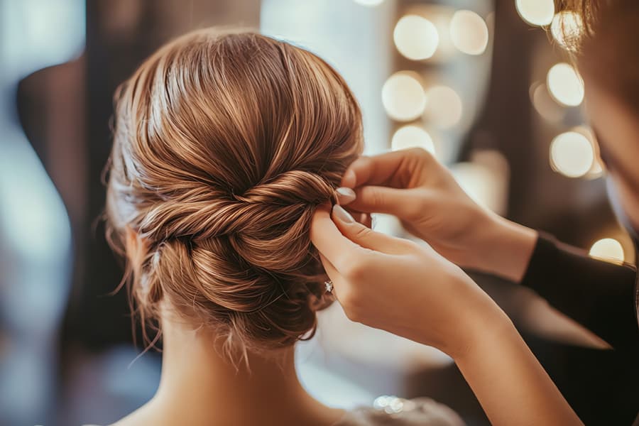  Peinados y maquillaje